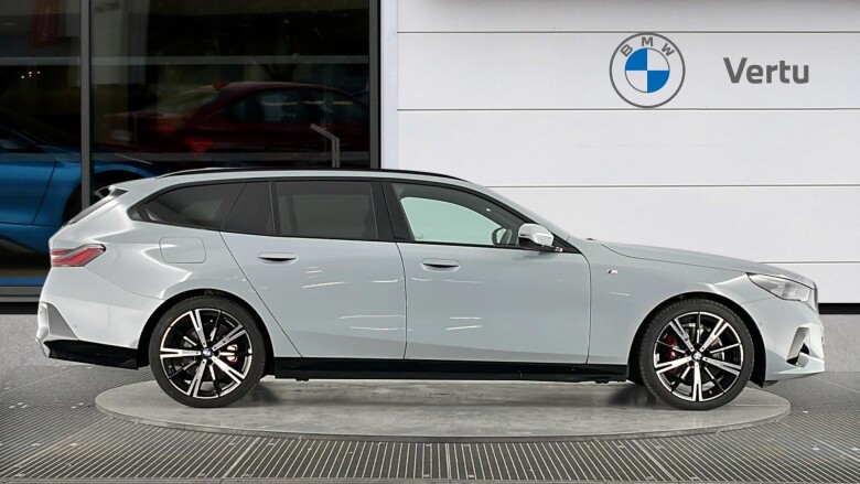 BMW 5 Series 520i M Sport Pro 5dr Auto Petrol Estate